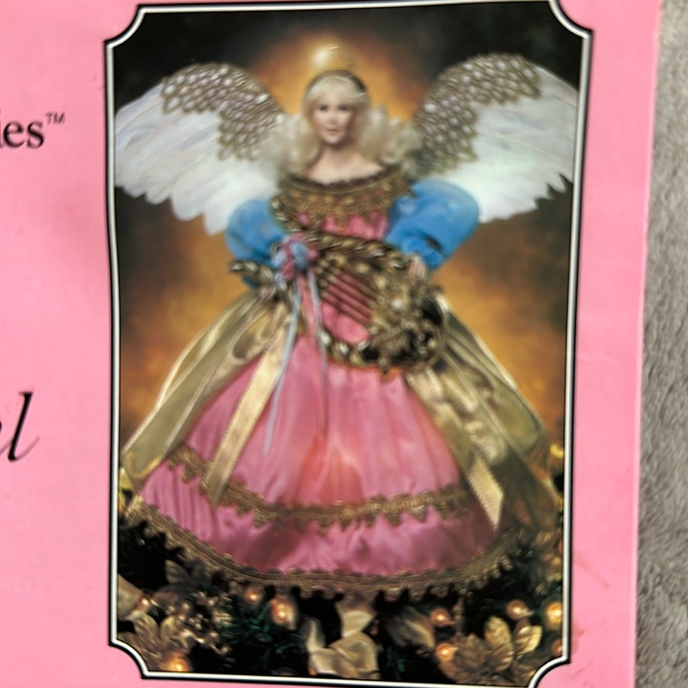 Treetop Angel by Paradise Galleries